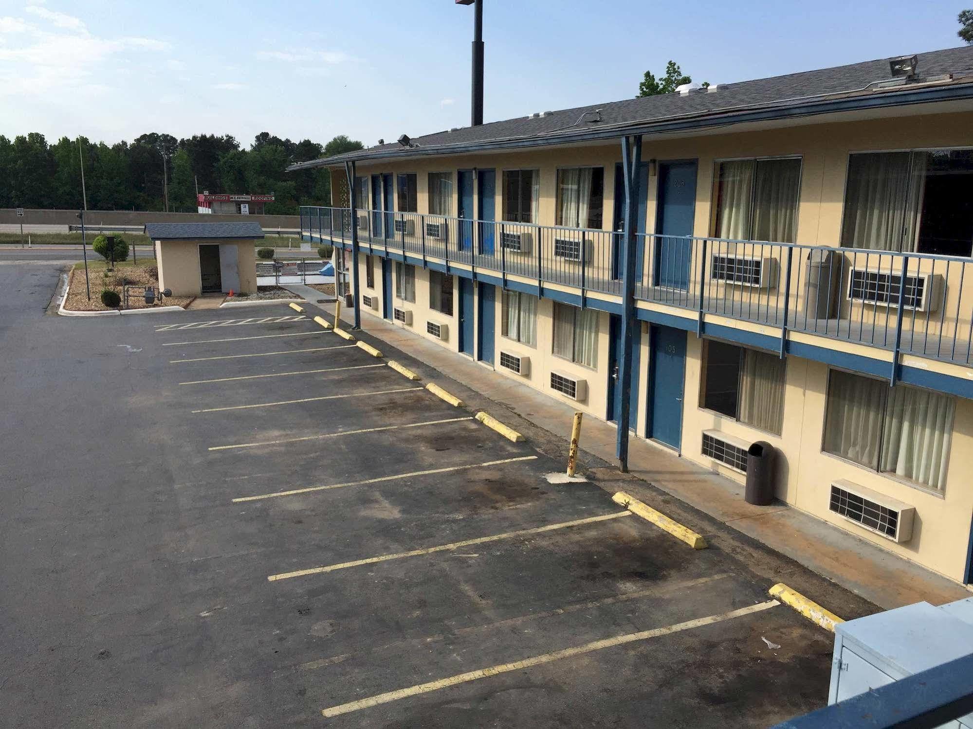 Super 7 Inn Little Rock Kültér fotó